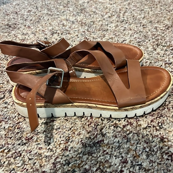 Sandals - Picture 3 of 3